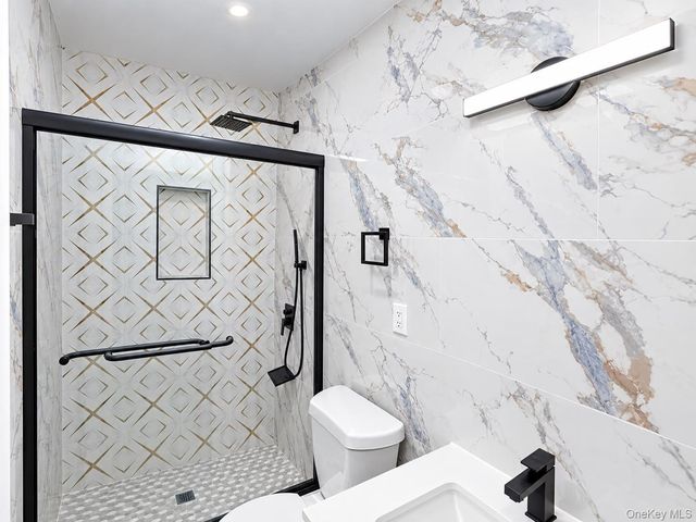 628 Leland Avenue, Bronx, NY 10473