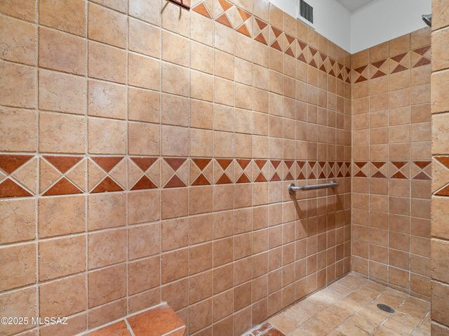 565 W Golf View Drive, Oro Valley, AZ 85737