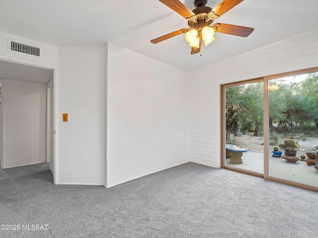 565 W Golf View Drive, Oro Valley, AZ 85737