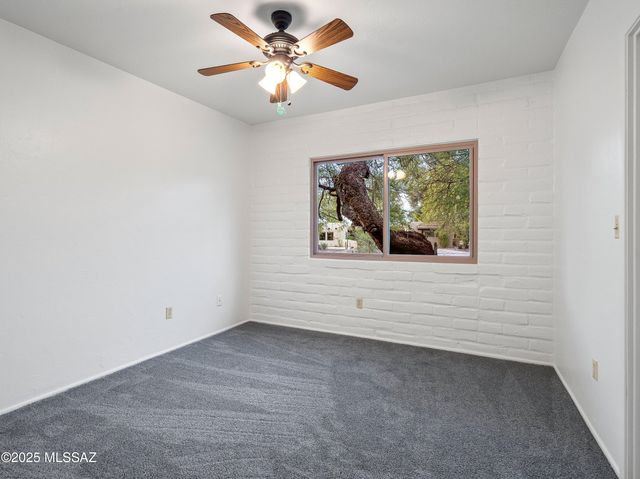 565 W Golf View Drive, Oro Valley, AZ 85737