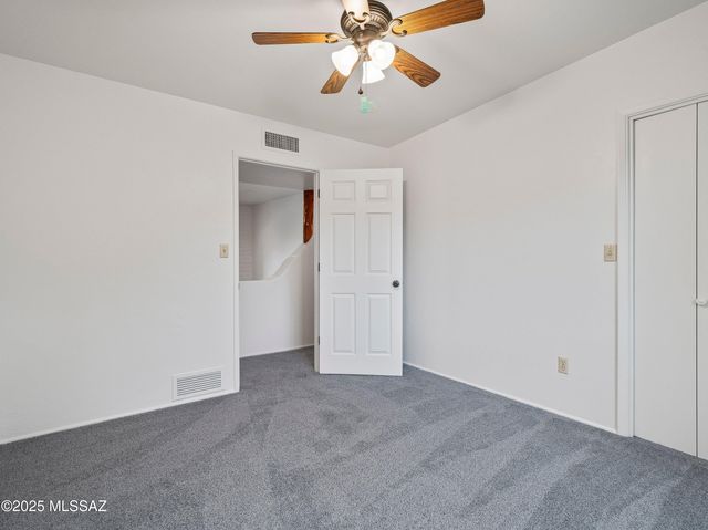 565 W Golf View Drive, Oro Valley, AZ 85737