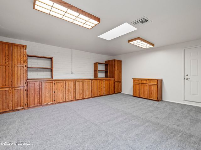 565 W Golf View Drive, Oro Valley, AZ 85737