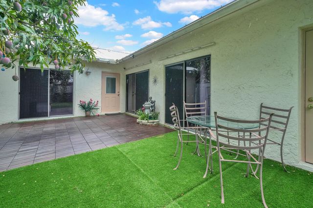 8850 Ranta Court D, Boynton Beach, FL 33436