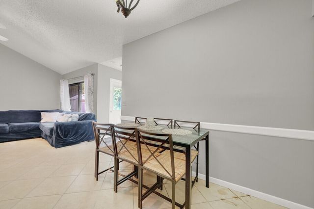 8850 Ranta Court D, Boynton Beach, FL 33436