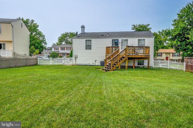 110 N GARFIELD RD, Sterling, VA 20164