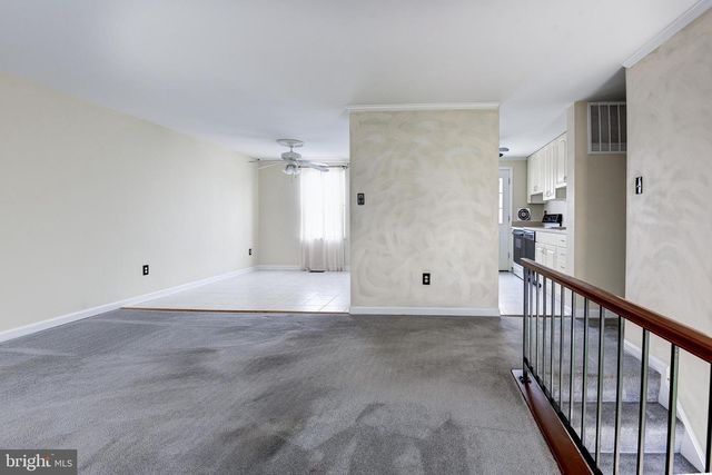 110 N GARFIELD RD, Sterling, VA 20164