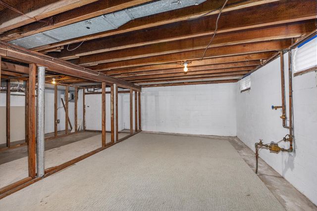 3083 Barrett Avenue SW, Grandville, MI 49418
