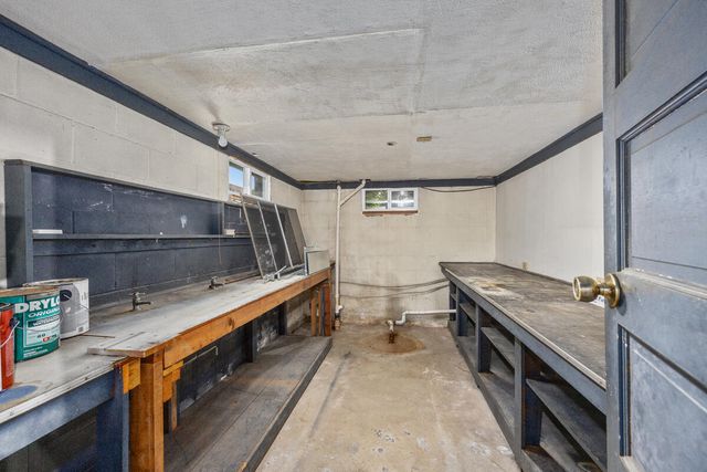3083 Barrett Avenue SW, Grandville, MI 49418