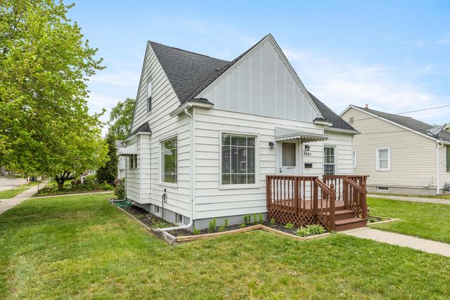 3083 Barrett Avenue SW, Grandville, MI 49418