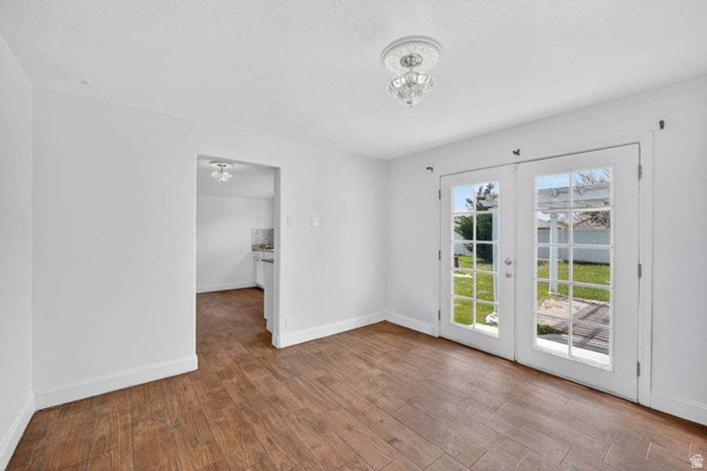 Image 7 of property listing at 736 S 300 W, Lehi, UT 84043