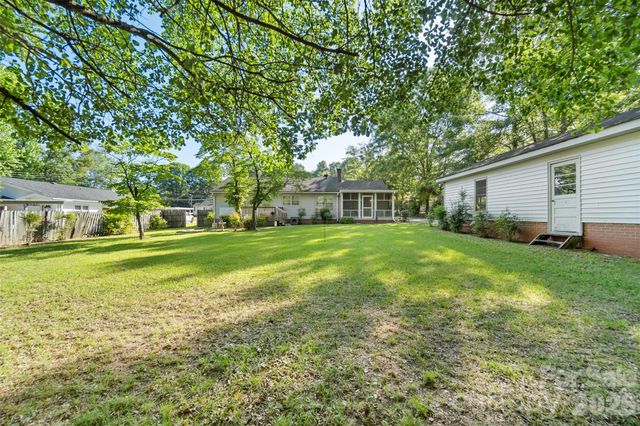 1404 Berry Street, Wadesboro, NC 28170