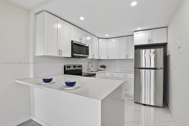 1811 Jefferson St 808, Hollywood, FL 33020