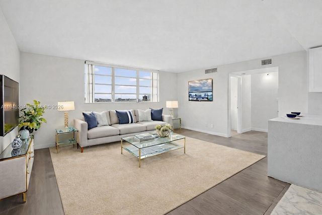 1811 Jefferson St 808, Hollywood, FL 33020