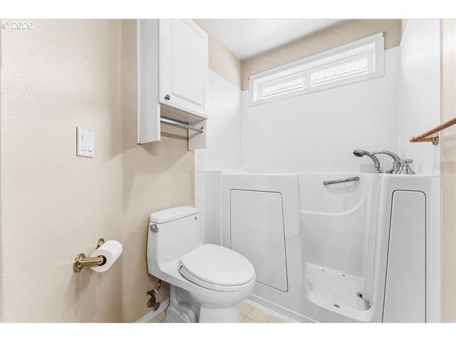 16677 Sw JORDAN Way, Portland, OR 97224