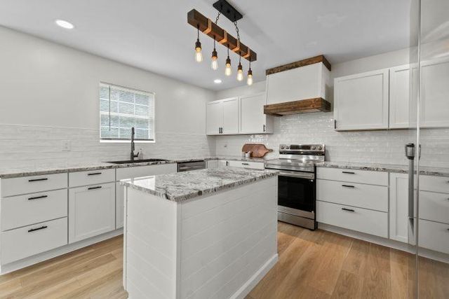 15 Township Rd 1186, South Point, OH 45680