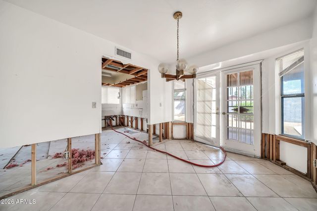 5738 W GREENBRIAR Drive, Glendale, AZ 85308