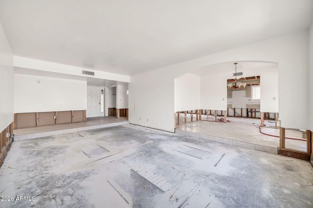 5738 W GREENBRIAR Drive, Glendale, AZ 85308