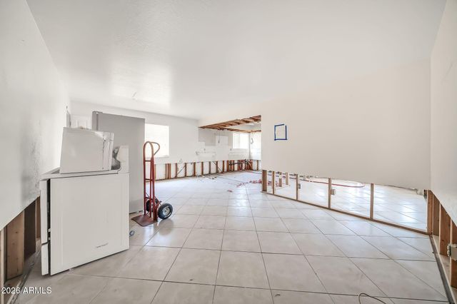 5738 W GREENBRIAR Drive, Glendale, AZ 85308