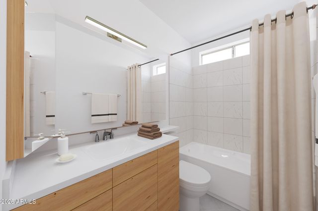 5738 W GREENBRIAR Drive, Glendale, AZ 85308