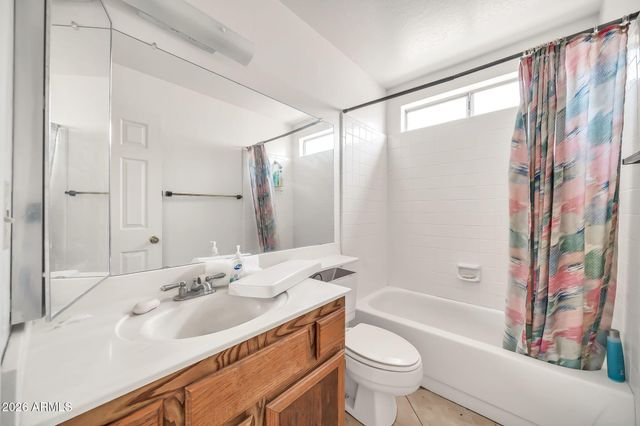 5738 W GREENBRIAR Drive, Glendale, AZ 85308