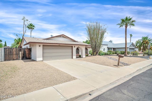 5738 W GREENBRIAR Drive, Glendale, AZ 85308