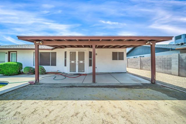 5738 W GREENBRIAR Drive, Glendale, AZ 85308