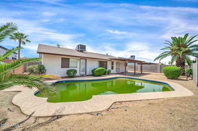 5738 W GREENBRIAR Drive, Glendale, AZ 85308