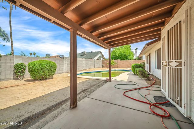 5738 W GREENBRIAR Drive, Glendale, AZ 85308