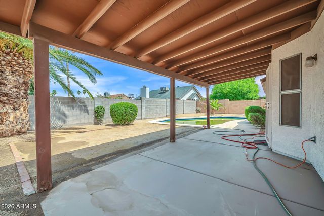 5738 W GREENBRIAR Drive, Glendale, AZ 85308
