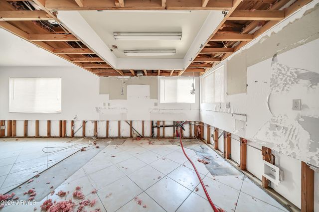 5738 W GREENBRIAR Drive, Glendale, AZ 85308