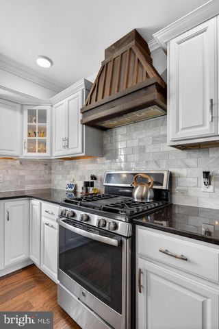 515 HIGH POINT DR, Denver, PA 17517