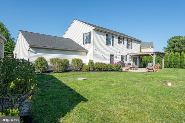 515 HIGH POINT DR, Denver, PA 17517