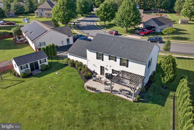 515 HIGH POINT DR, Denver, PA 17517