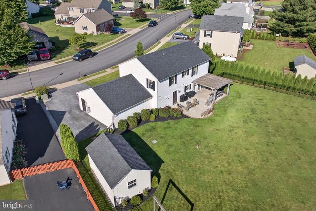 515 HIGH POINT DR, Denver, PA 17517