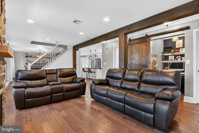 515 HIGH POINT DR, Denver, PA 17517