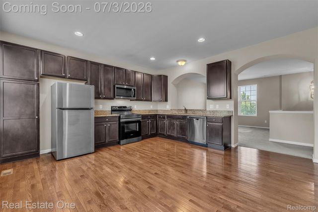 44656 Ellery Lane, Novi, MI 48377
