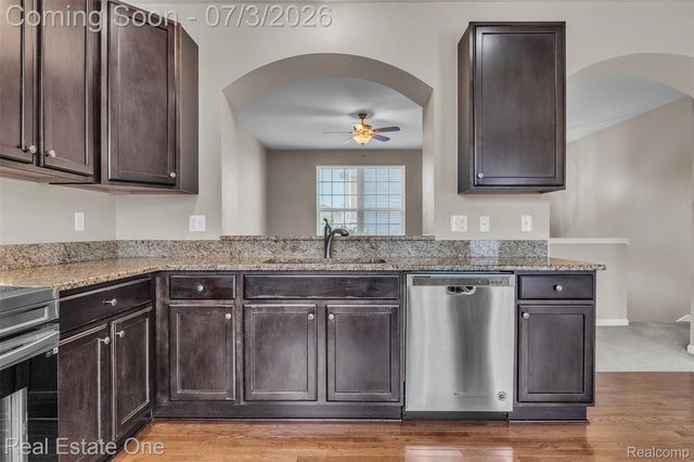 44656 Ellery Lane, Novi, MI 48377