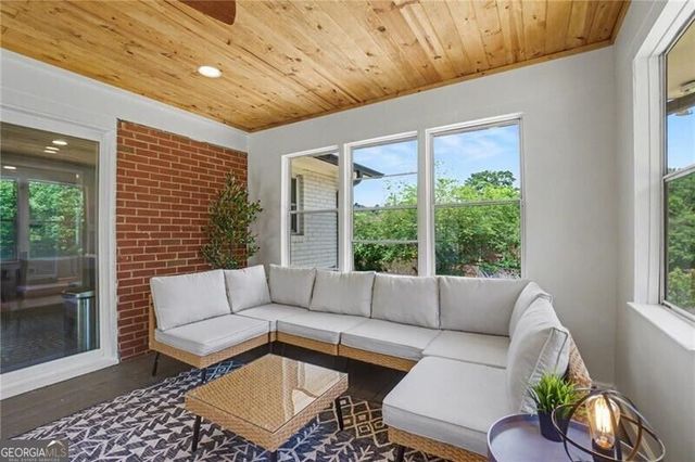2653 Hicks Road SW, Marietta, GA 30060