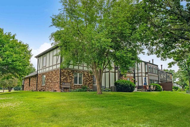 3429 Georgetown Drive #8, Waterloo, IA 50701