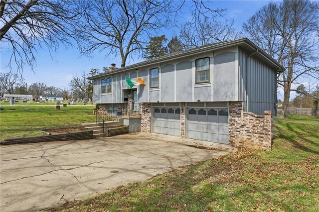 11714 W 61st Terrace, Shawnee, KS 66203
