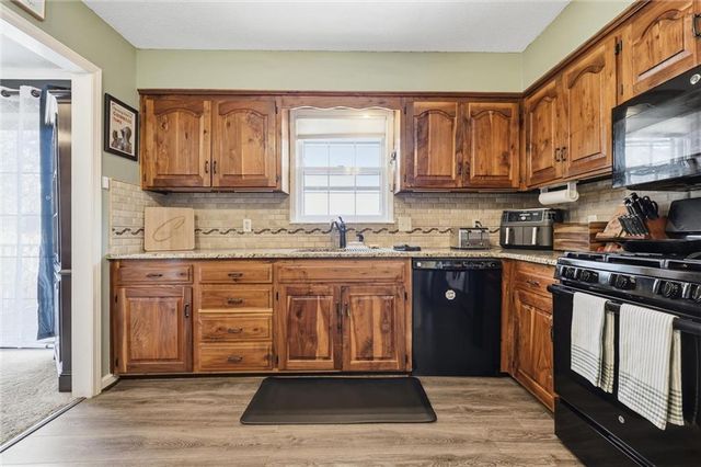 11714 W 61st Terrace, Shawnee, KS 66203