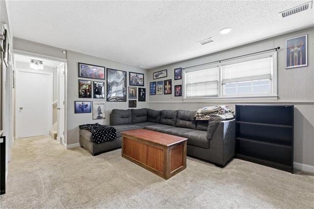 11714 W 61st Terrace, Shawnee, KS 66203