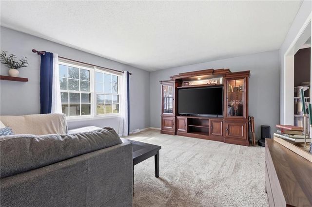 11714 W 61st Terrace, Shawnee, KS 66203