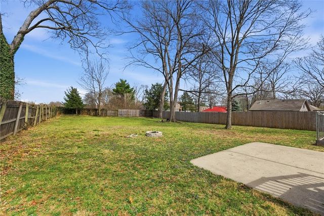 11714 W 61st Terrace, Shawnee, KS 66203