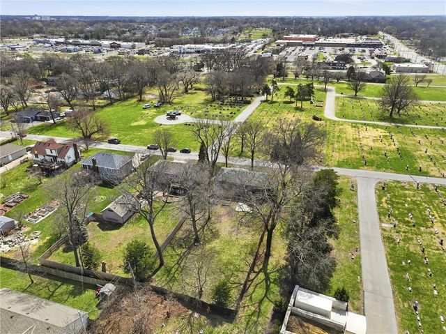 11714 W 61st Terrace, Shawnee, KS 66203