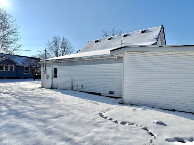 263 S Carthage Road, Charlottesville, IN 46117