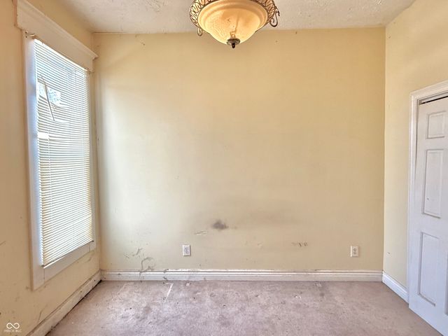 263 S Carthage Road, Charlottesville, IN 46117