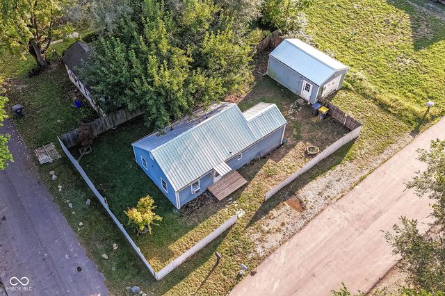 2401 W 27th Street, Anderson, IN 46016