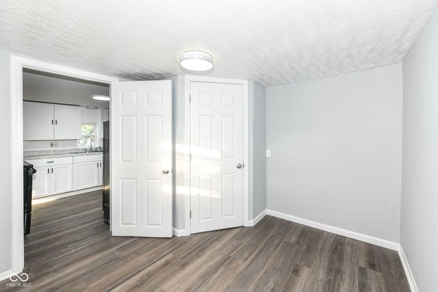 2401 W 27th Street, Anderson, IN 46016