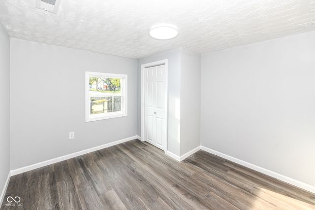 2401 W 27th Street, Anderson, IN 46016